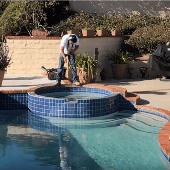 Light Niche Leak - Turning Leak Detections Into Repair Work