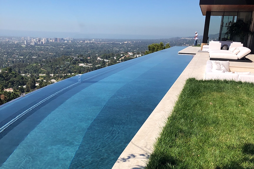 Leak Detection On A Glass Pool